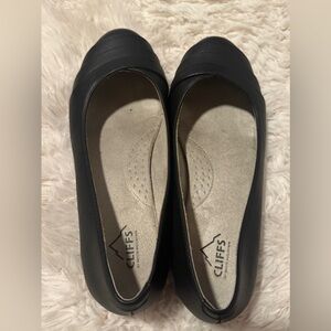 Cliffs by WHITE MOUNTAIN Black Flats - CB